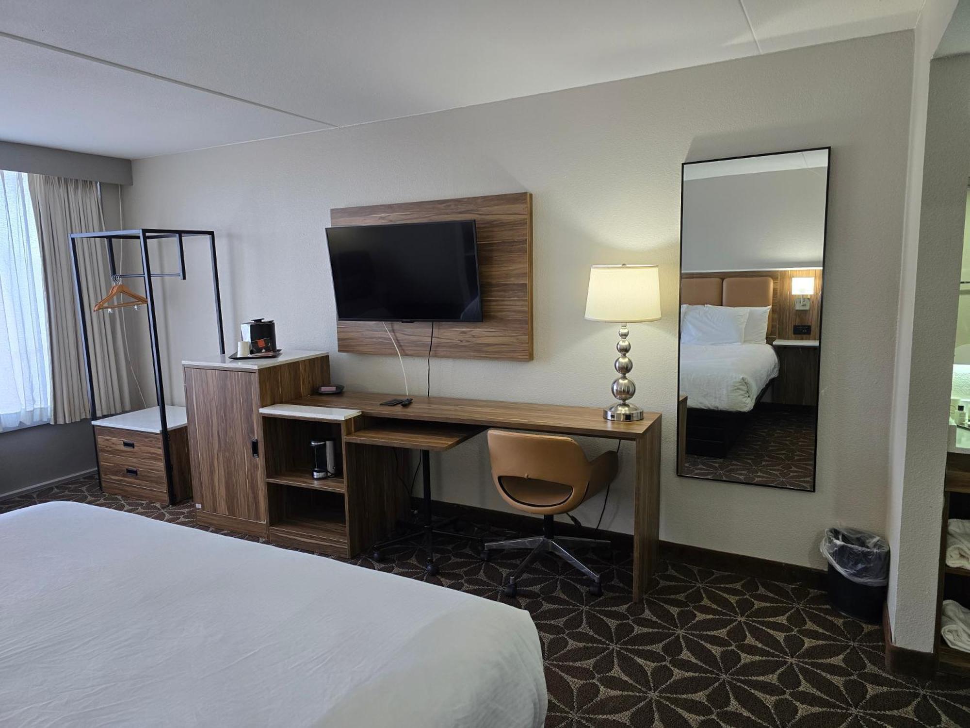 Wyndham Garden Williamsburg Busch Gardens Area Hotel Екстериор снимка