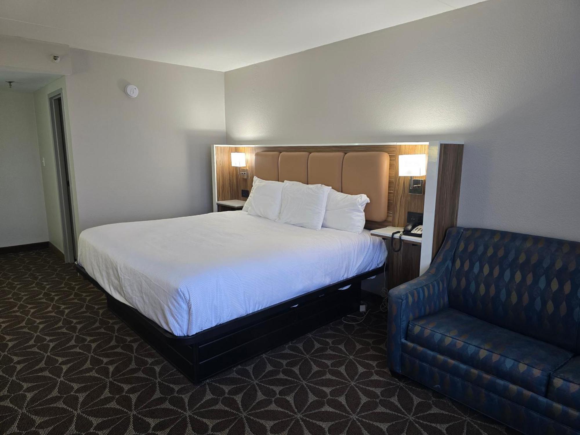 Wyndham Garden Williamsburg Busch Gardens Area Hotel Екстериор снимка
