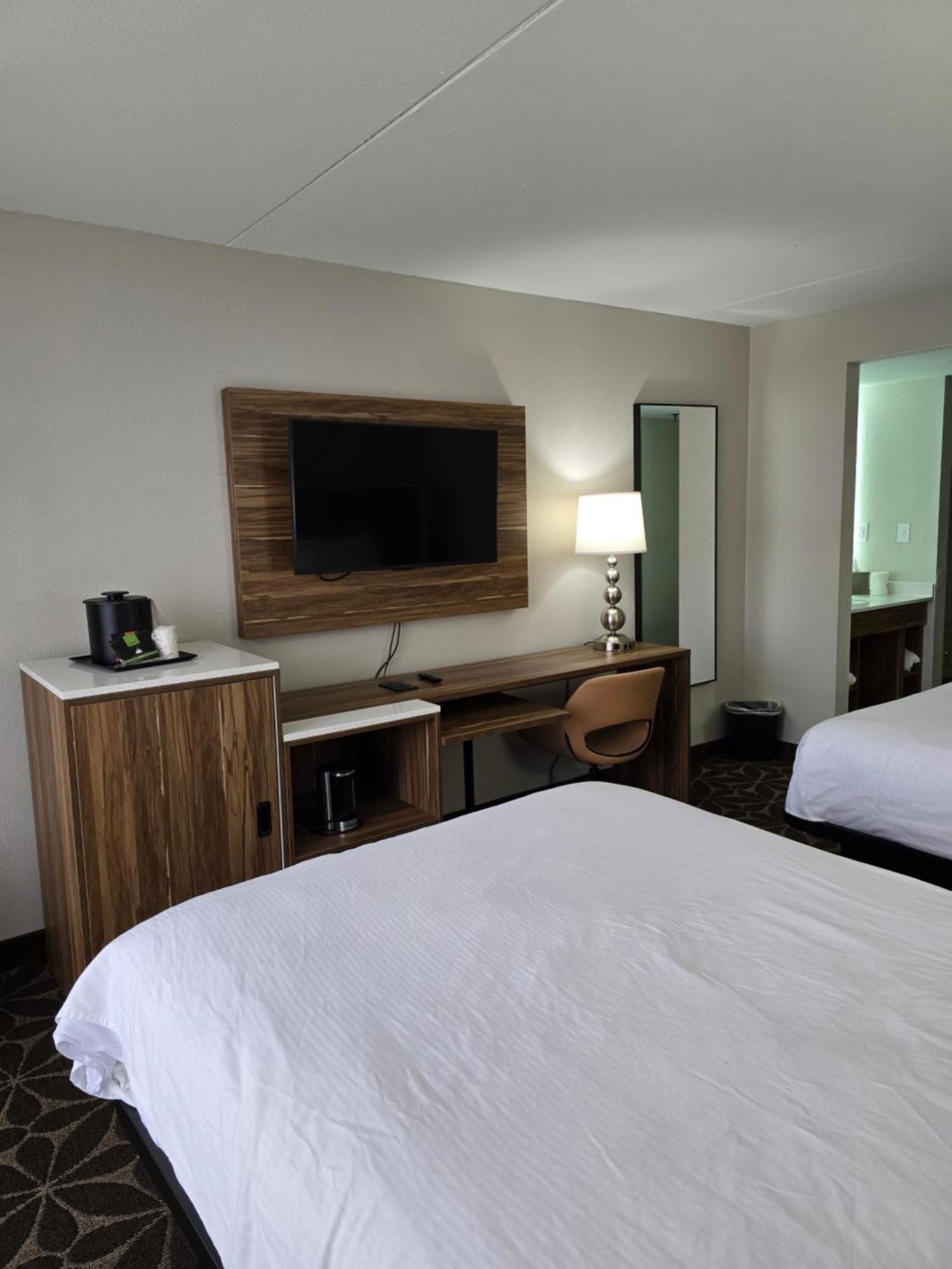 Wyndham Garden Williamsburg Busch Gardens Area Hotel Екстериор снимка