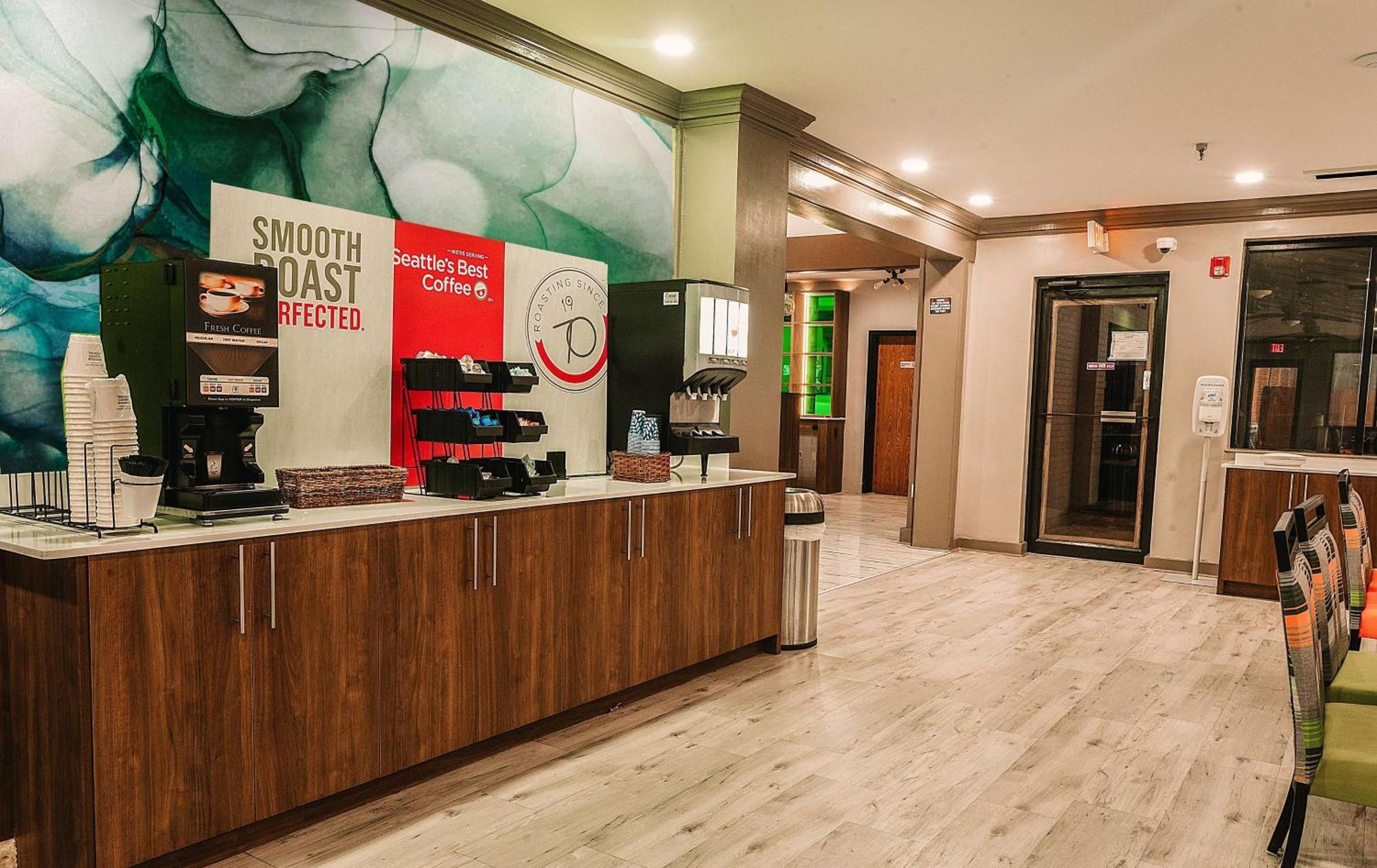 Wyndham Garden Williamsburg Busch Gardens Area Hotel Екстериор снимка