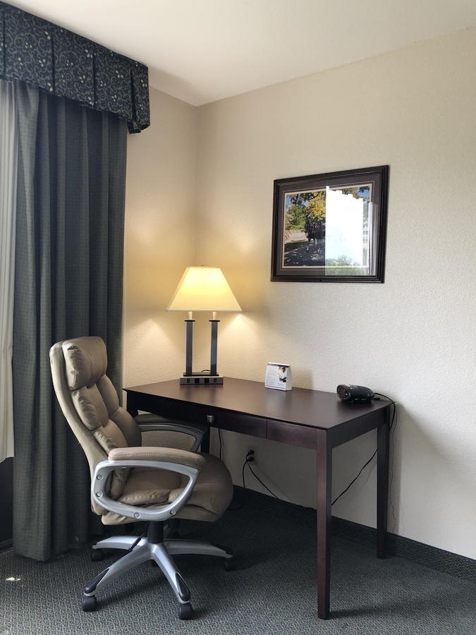 Wyndham Garden Williamsburg Busch Gardens Area Hotel Екстериор снимка